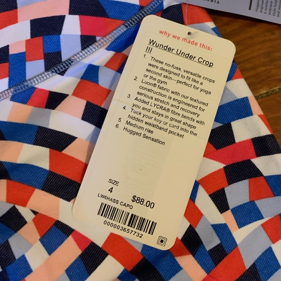 NWT Wunder Under Crop - Picture 3 of 3